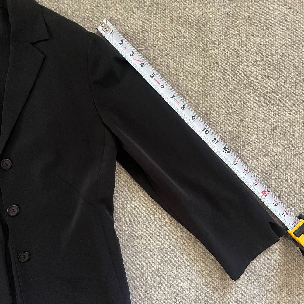 Fitted Black Blazer